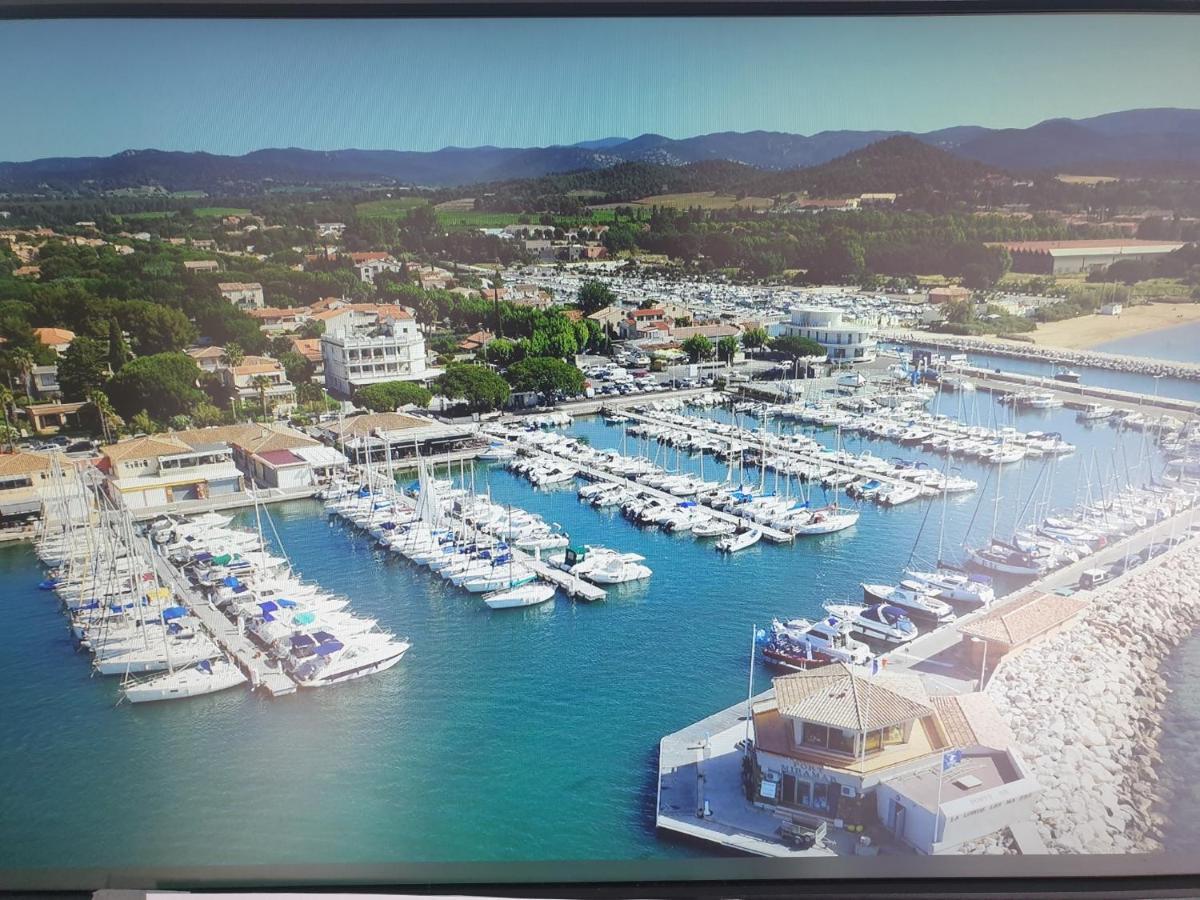 Studio Mezzanine Vue Port Et Mer ラ・ロンド・レ・モール エクステリア 写真